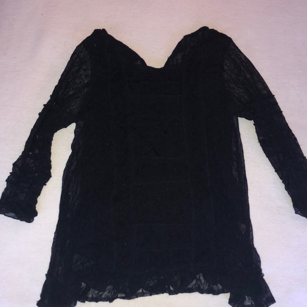 Free people black mid length sleeve lacy top